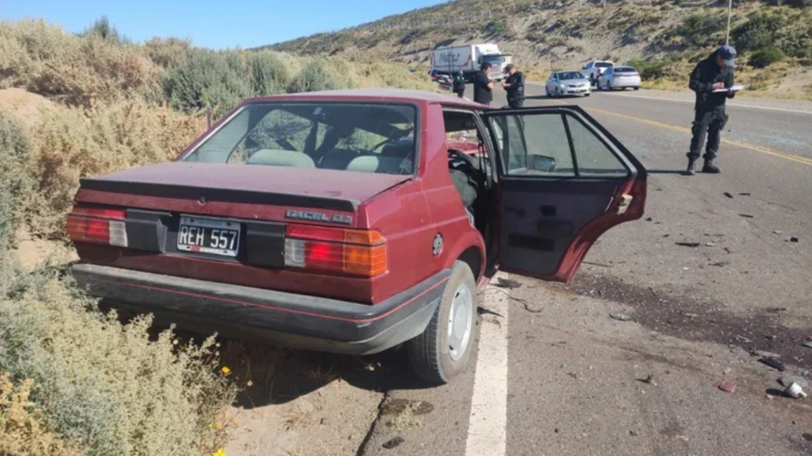 Así quedó uno de los vehículos
